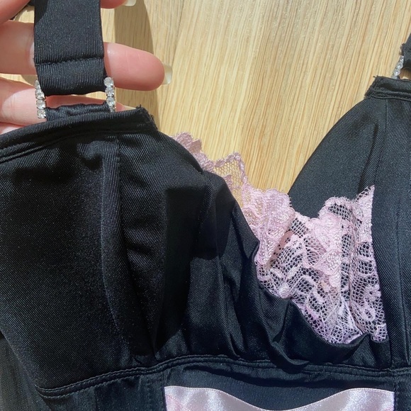 unique black & pink corset top! - Picture 5 of 7